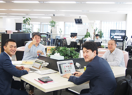 社員インタビュー:仕事の風景